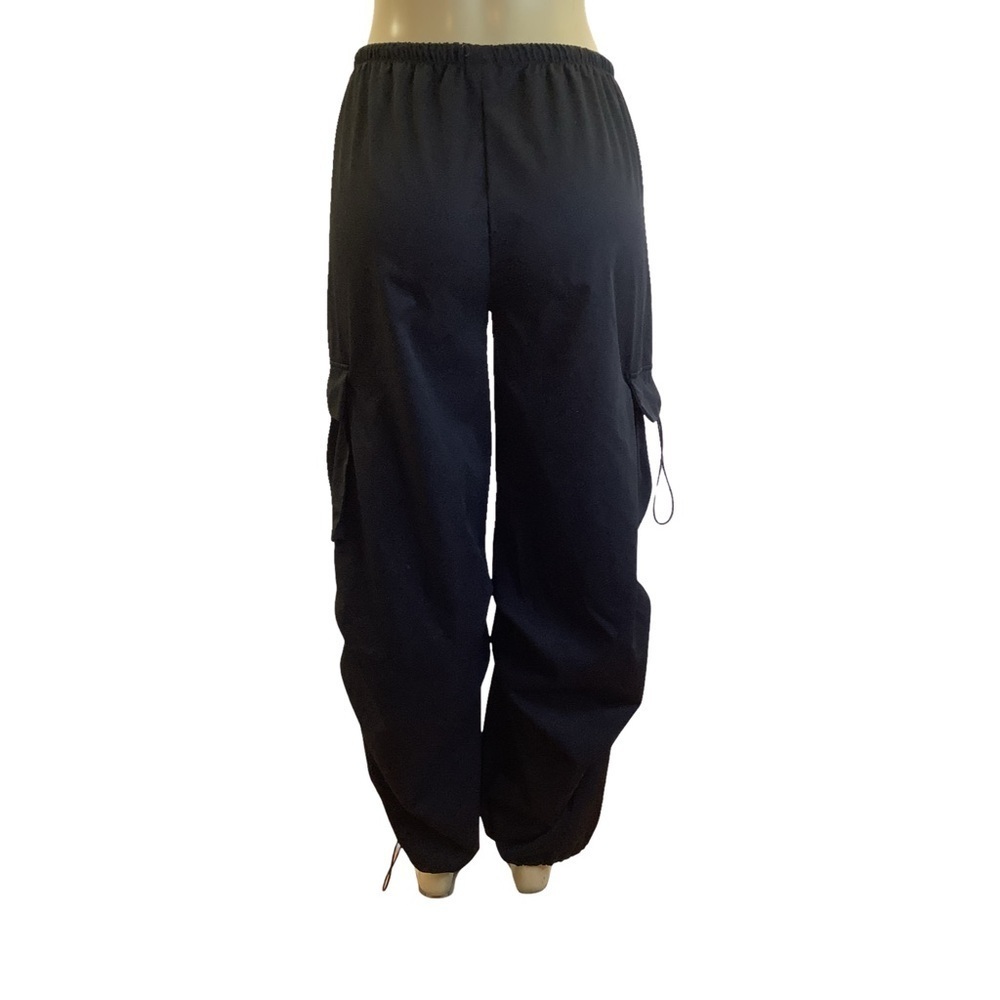 Black Size Medium Cargo Pants With Multiple Pockets & Drawstring Waist. Preloved - Picture 3 of 6